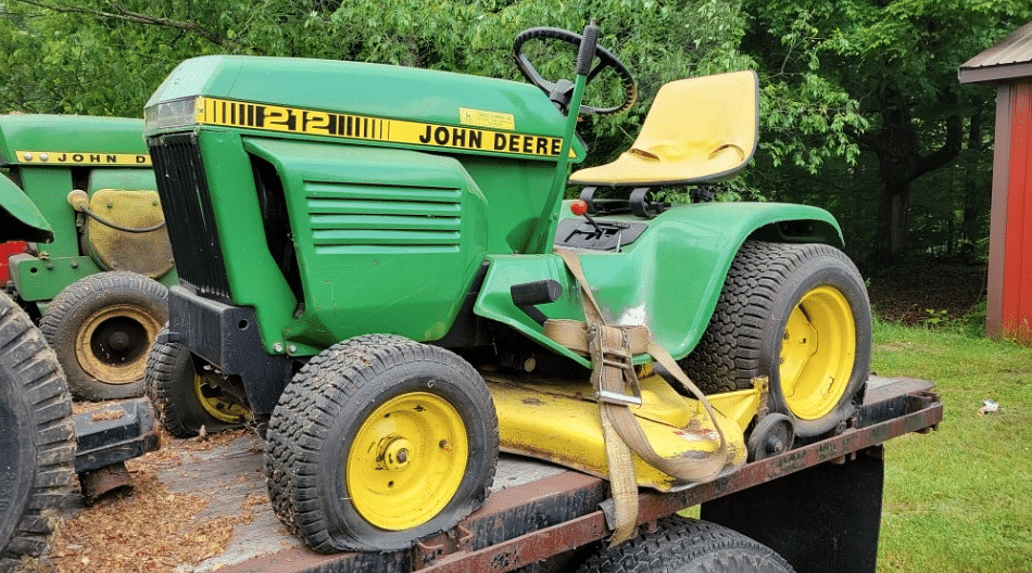 Image of John Deere 212 Primary Image