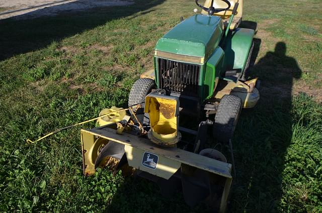 Image of John Deere 212 equipment image 2