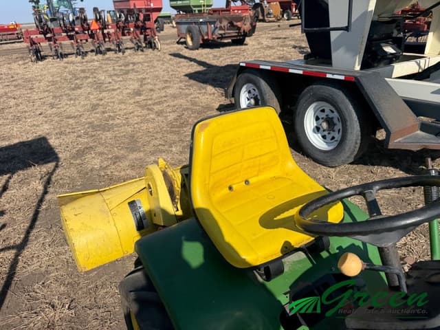 Image of John Deere 212 equipment image 4