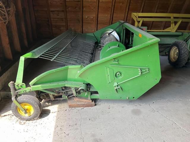 Image of John Deere 212 equipment image 1