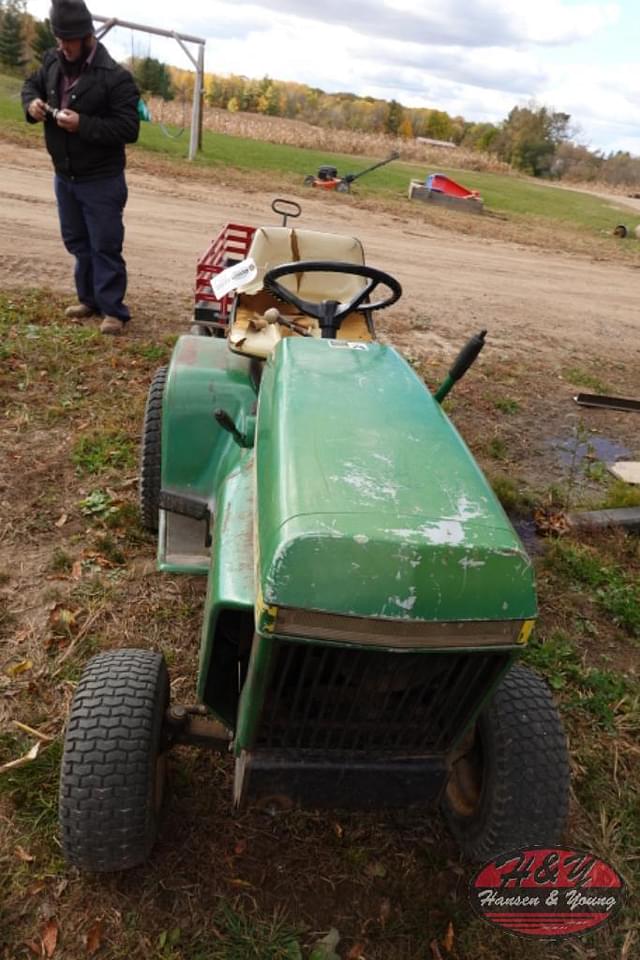 Image of John Deere 212 equipment image 2