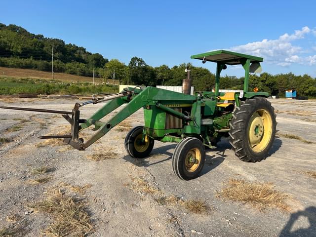 Image of John Deere 2120 equipment image 1