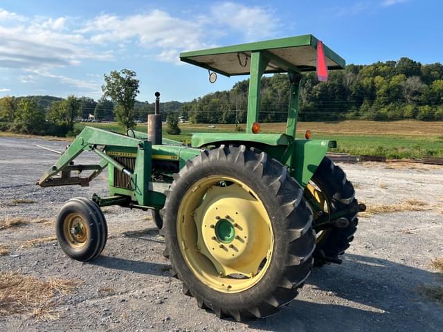 Image of John Deere 2120 equipment image 3