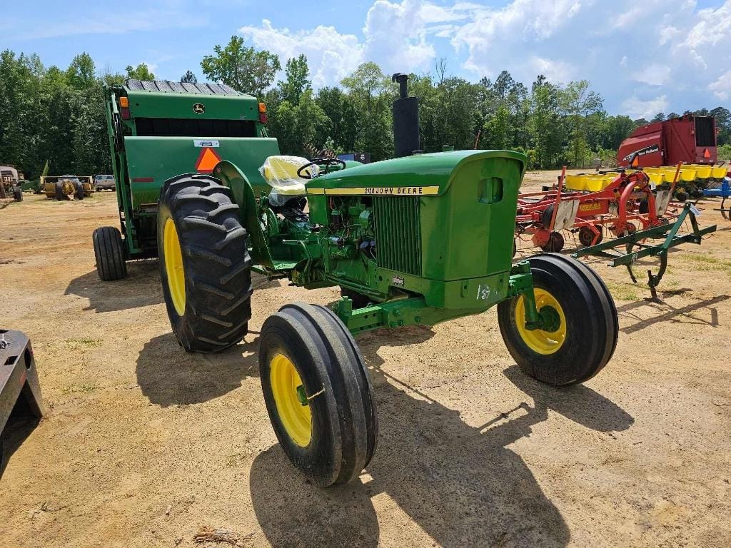 Main image John Deere 2120