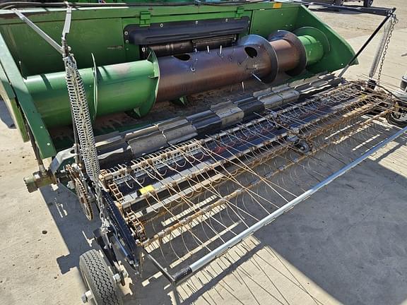 Image of John Deere 212P equipment image 1