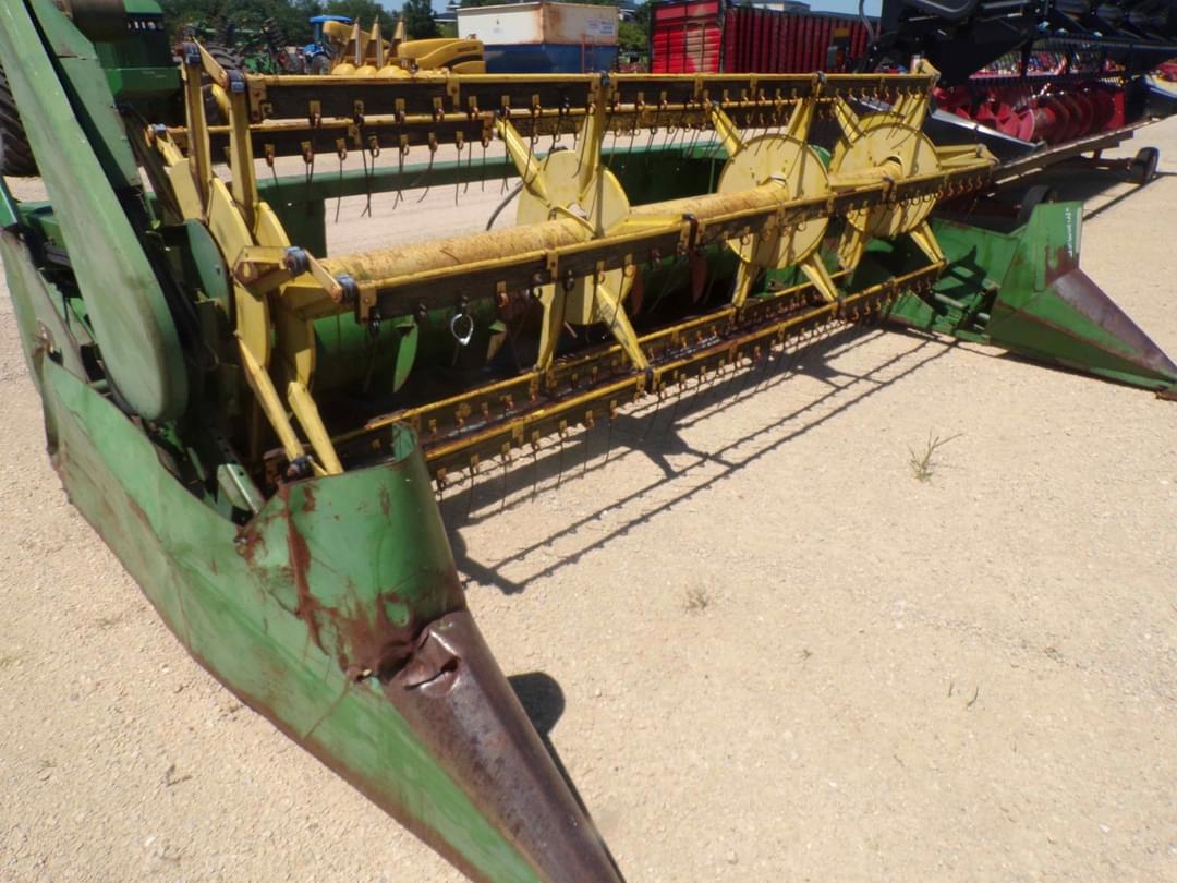 Image of John Deere 213 Primary image