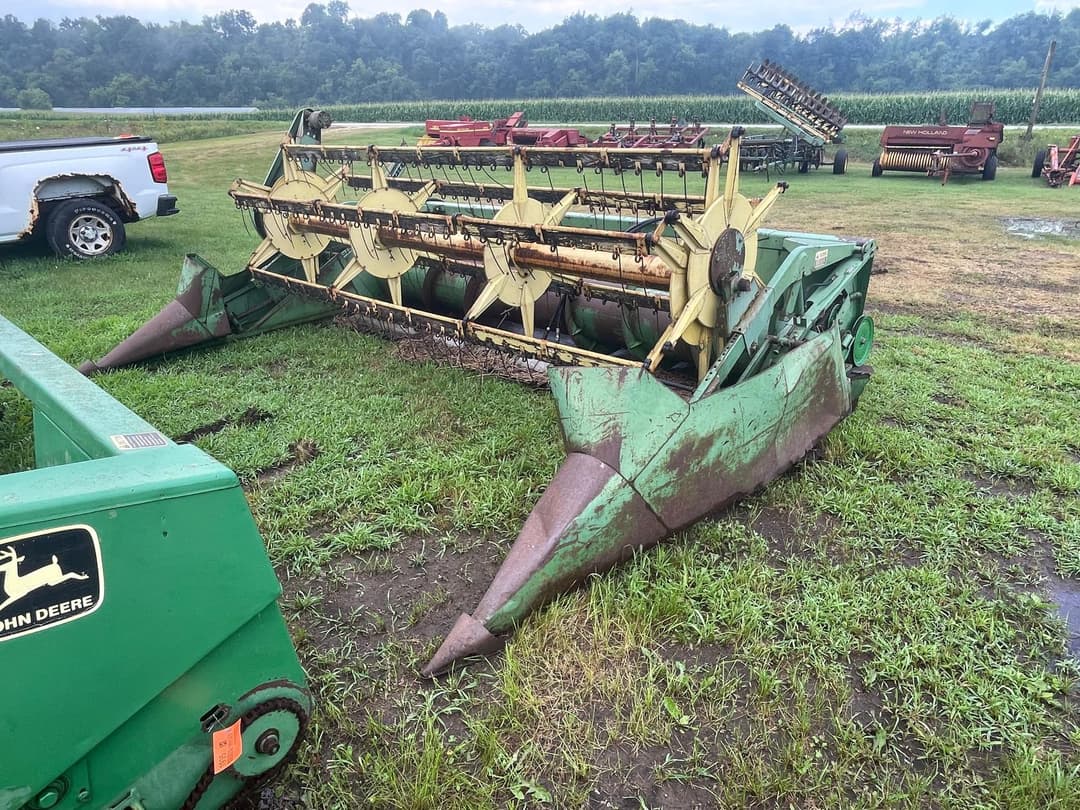 Image of John Deere 213 Primary image