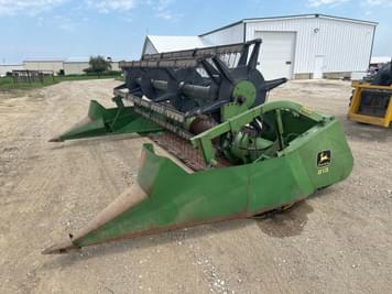 Main image John Deere 213