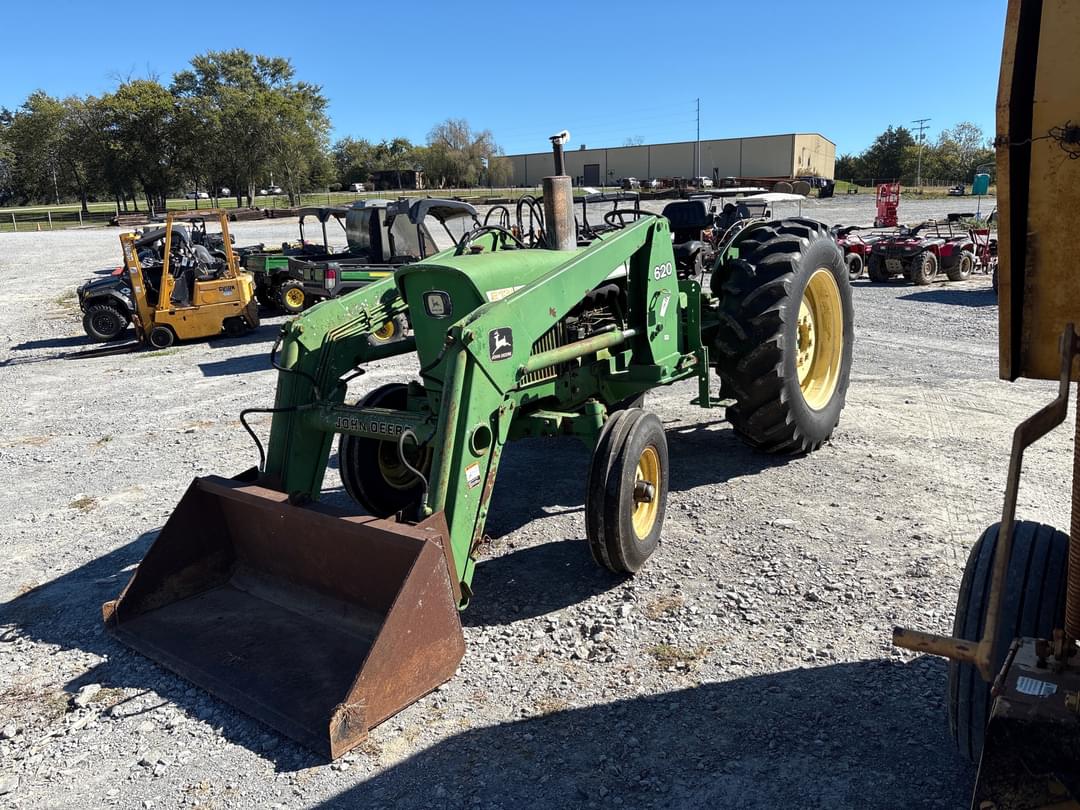 Image of John Deere 2130 Primary image