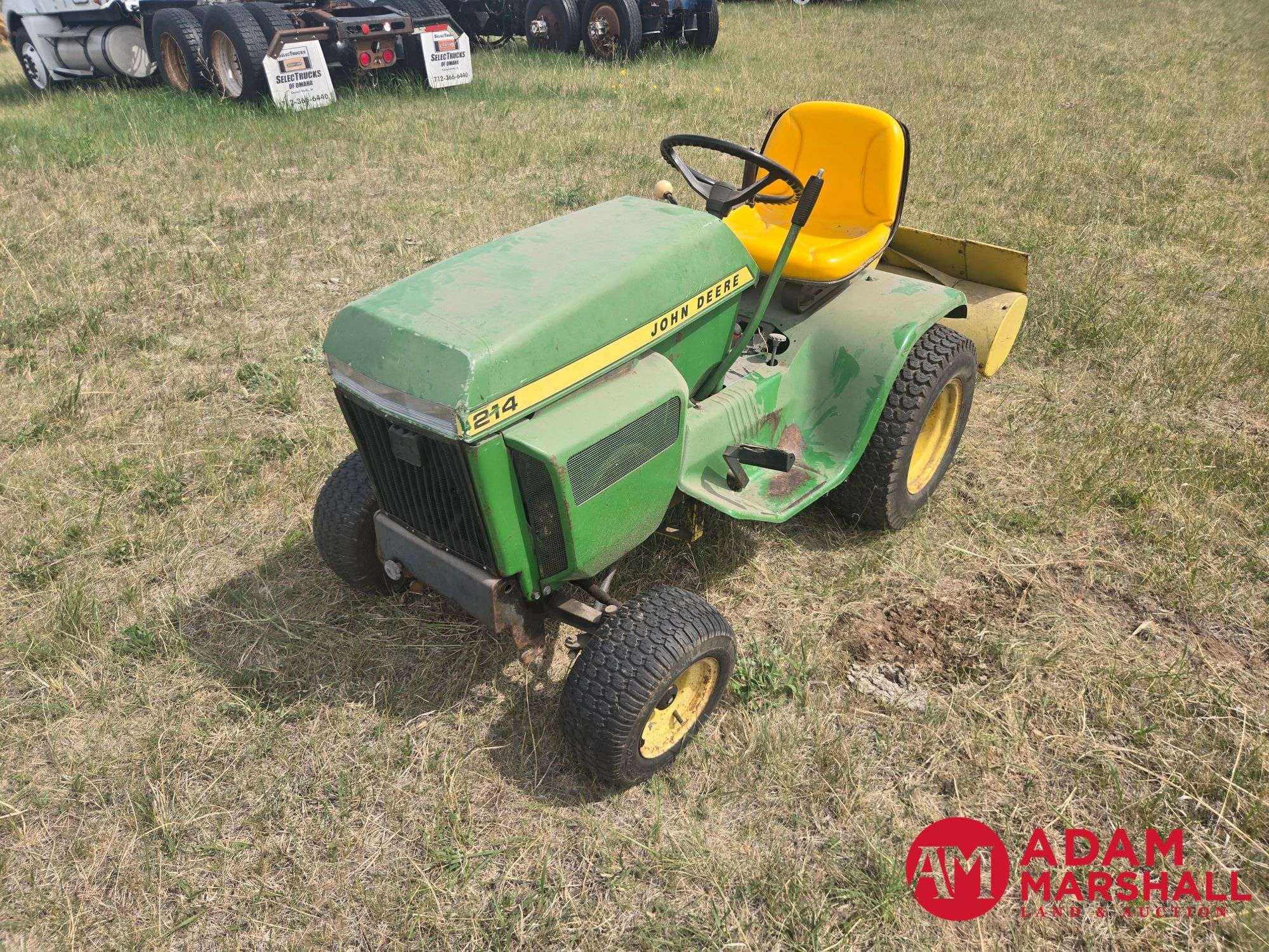 John Deere 214 Equipment Image0