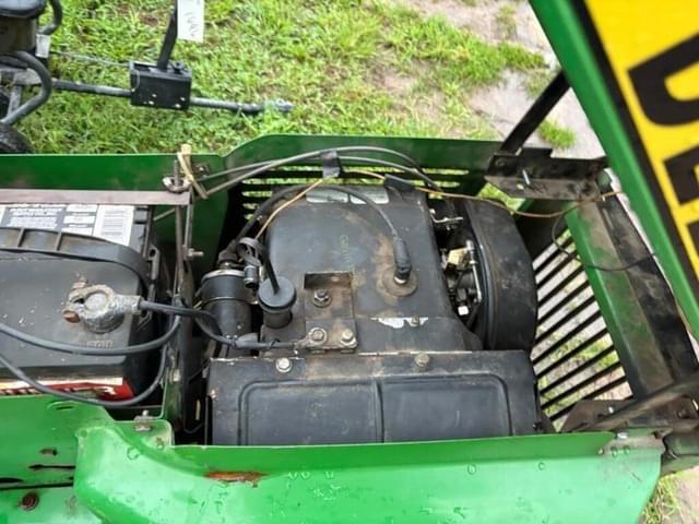 Image of John Deere 214 equipment image 4