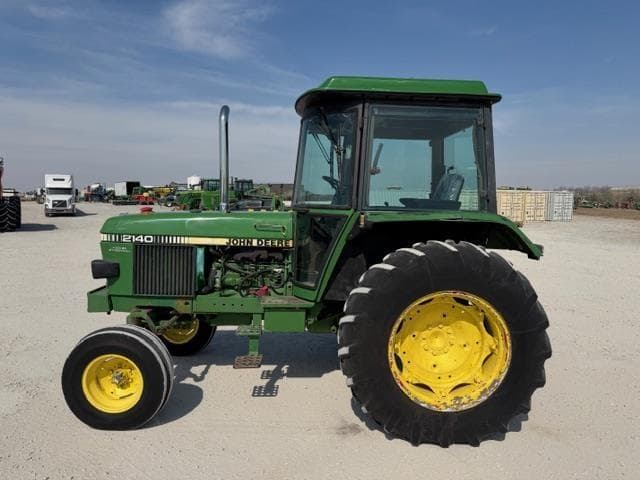 Image of John Deere 2140 equipment image 1