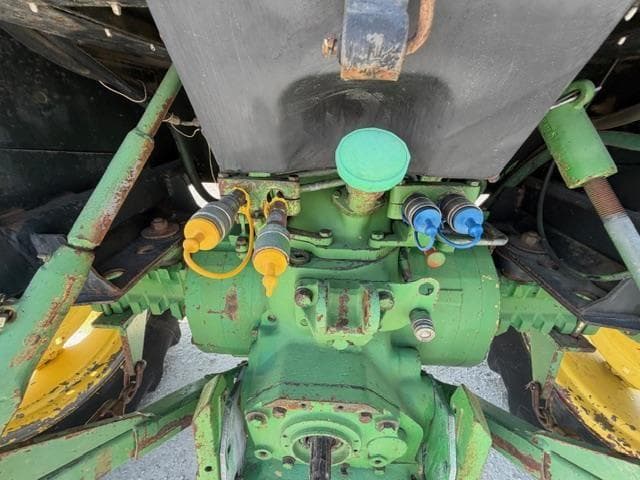 Image of John Deere 2140 equipment image 4
