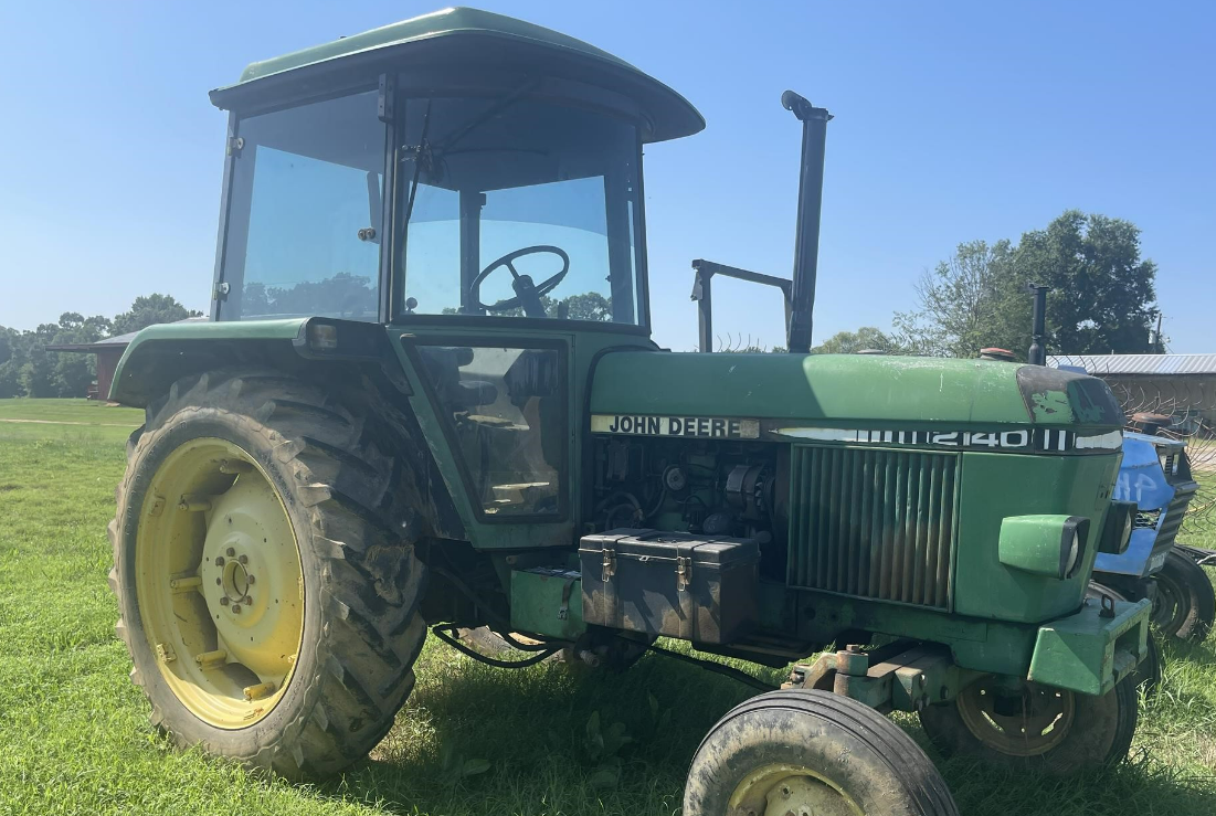 Main image John Deere 2140