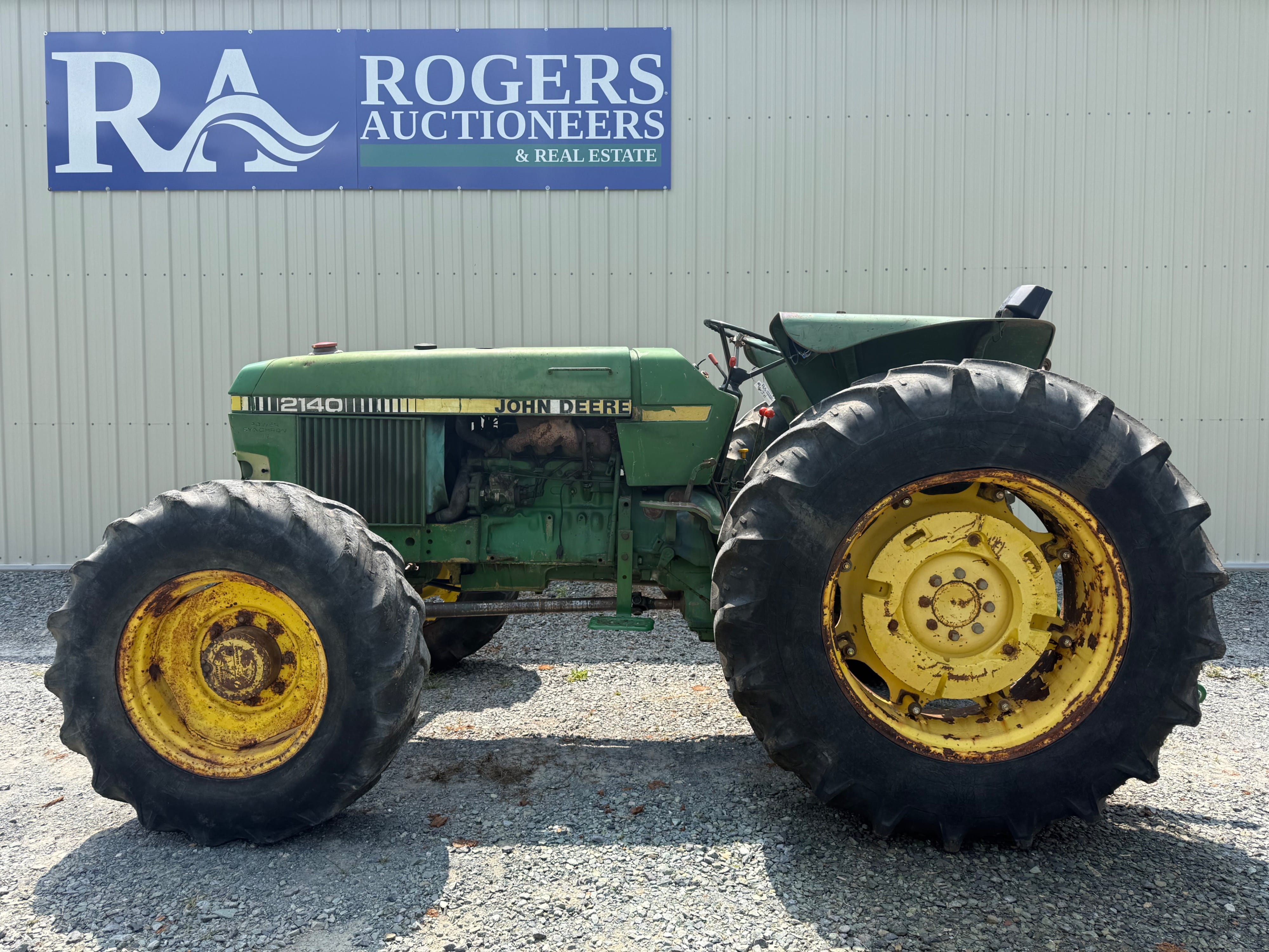 Main image John Deere 2140