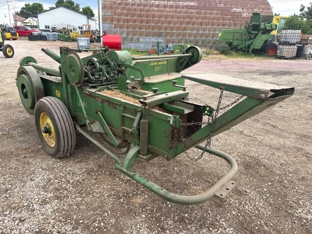 Image of John Deere 214T equipment image 3