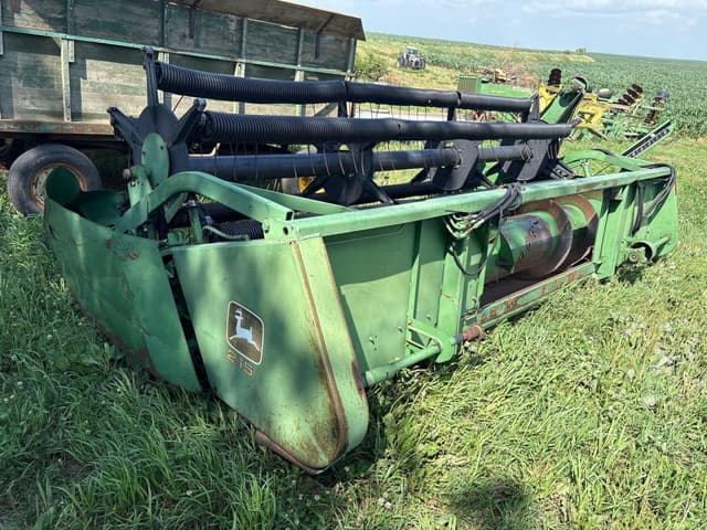 Image of John Deere 215 equipment image 1