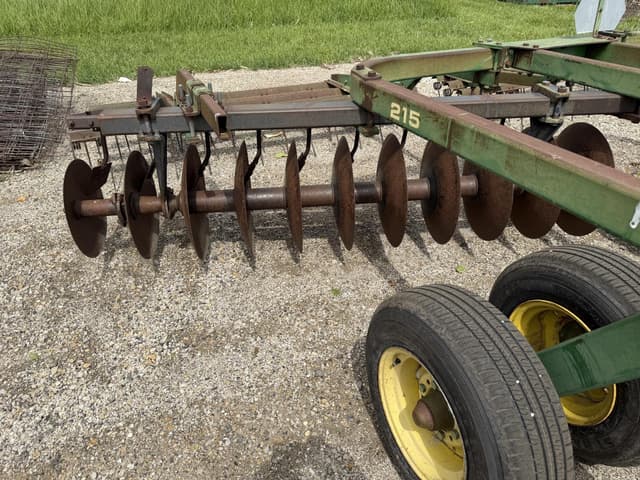 Image of John Deere 215 equipment image 3