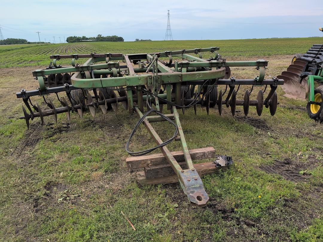 Image of John Deere 215 Primary image
