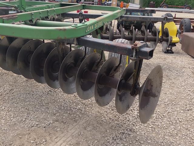 Image of John Deere 215 equipment image 1