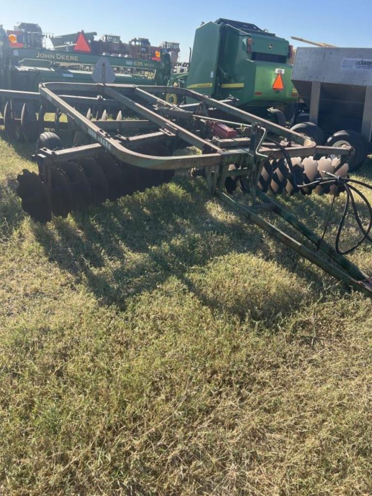 Image of John Deere 215 Primary image