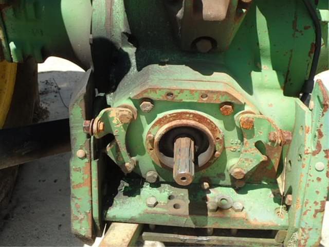Image of John Deere 2150 equipment image 3