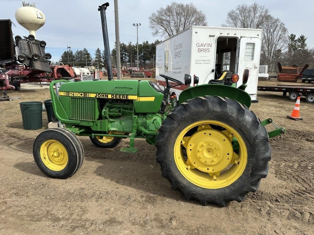 Image of John Deere 2150 Primary image