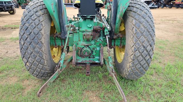 Image of John Deere 2155 equipment image 3