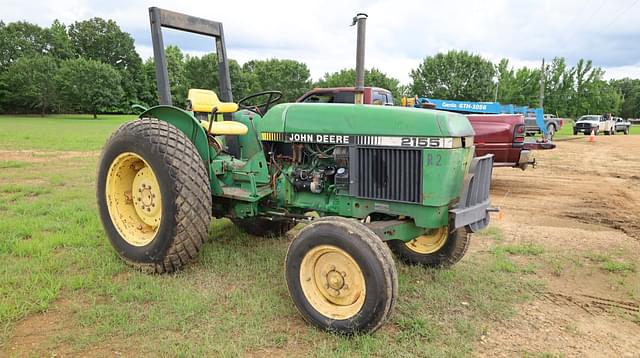 Image of John Deere 2155 equipment image 1