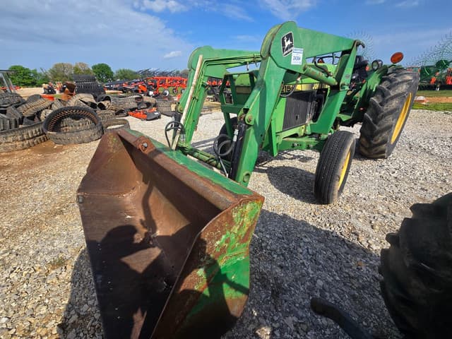 Image of John Deere 2155 equipment image 1