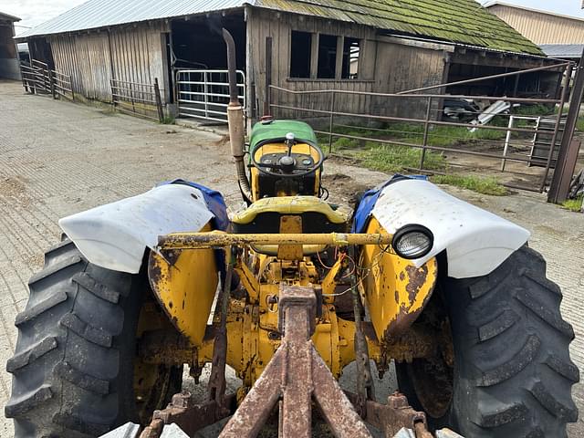 Image of John Deere 2155 equipment image 2