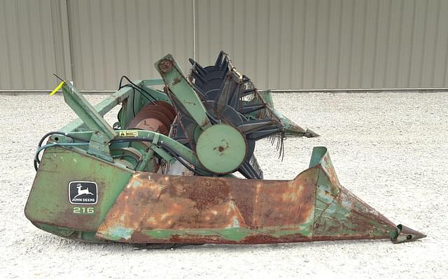 Image of John Deere 216 equipment image 1