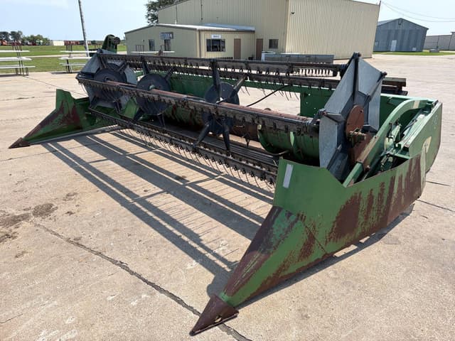 Image of John Deere 216 equipment image 1