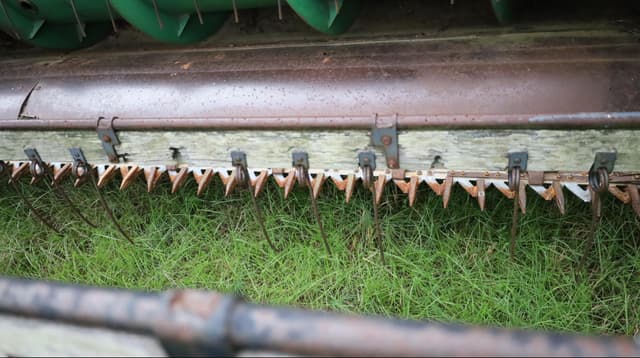 Image of John Deere 216 equipment image 3