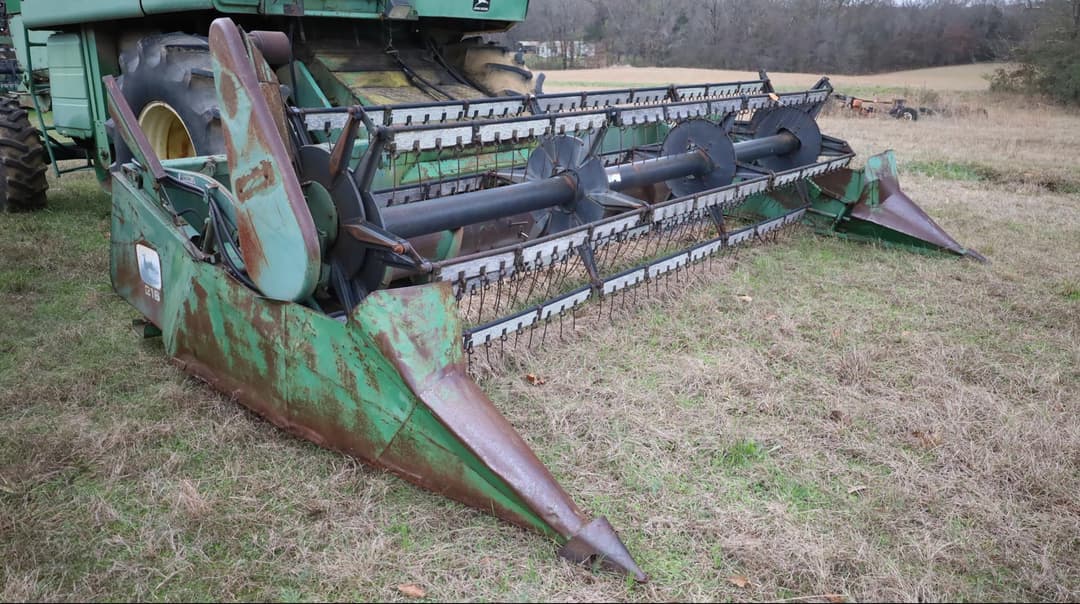 Image of John Deere 216 Image 1