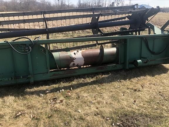 Image of John Deere 216 equipment image 2