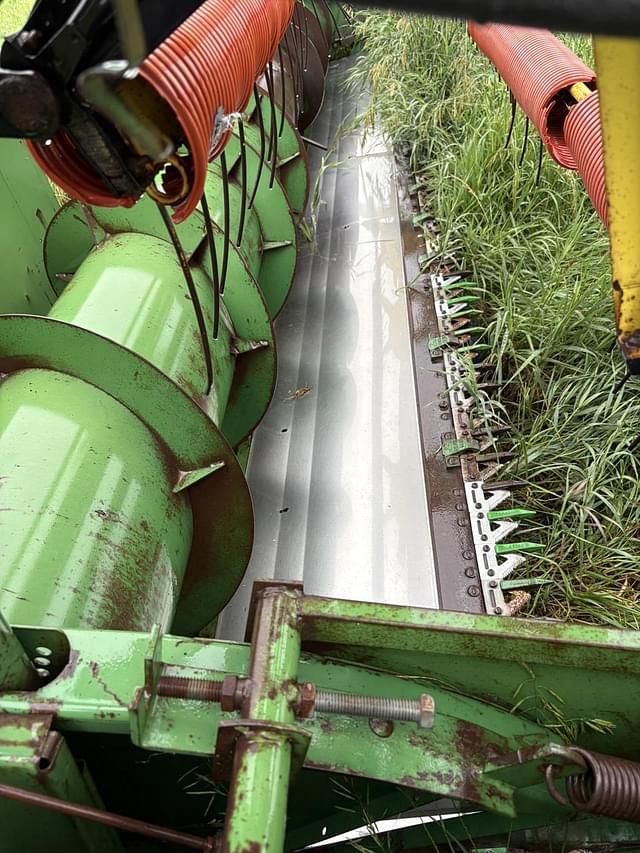Image of John Deere 216 equipment image 2