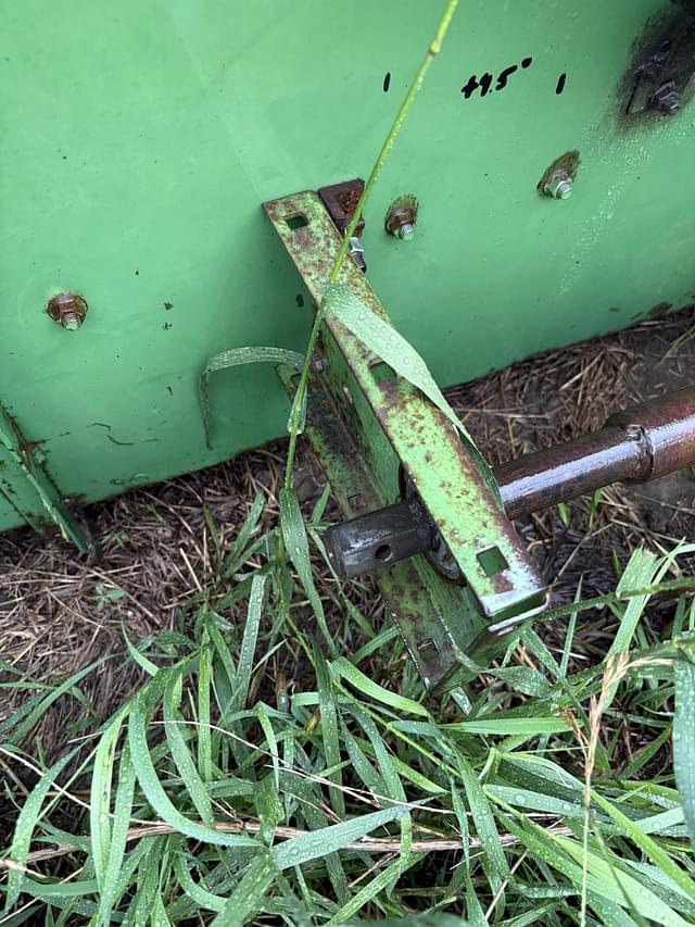 Image of John Deere 216 equipment image 4