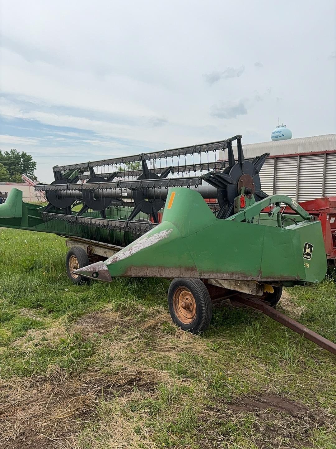 Image of John Deere 216 Primary image