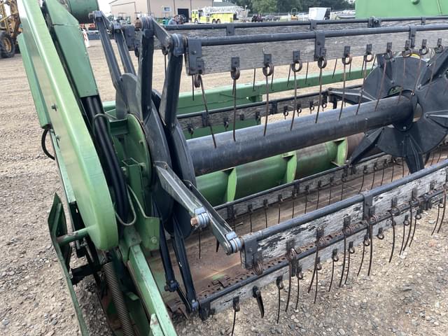 Image of John Deere 216 equipment image 4