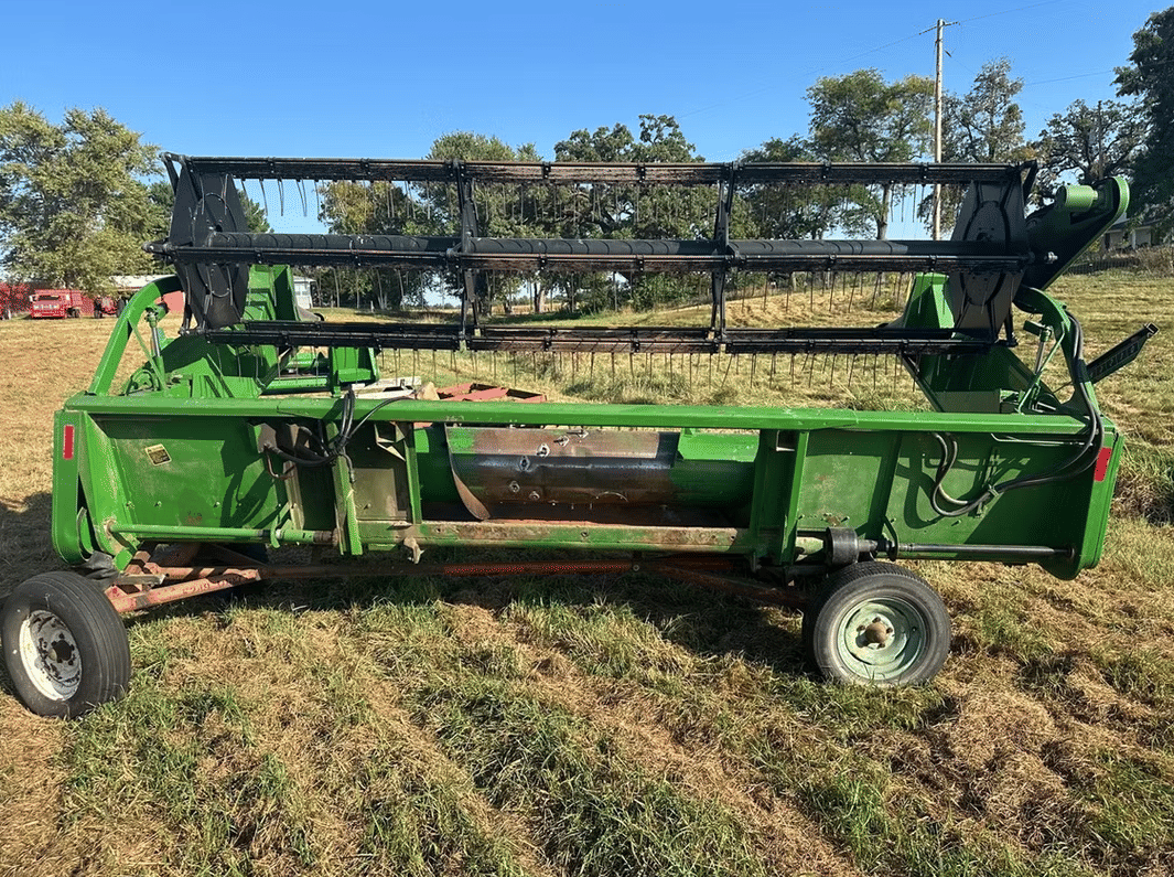 Image of John Deere 216 Image 0