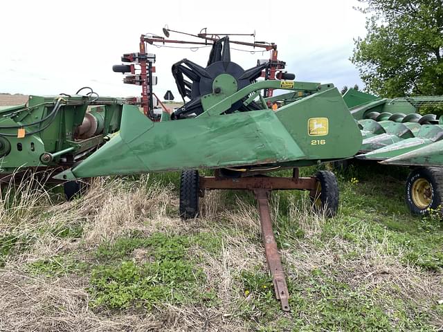 Image of John Deere 216 equipment image 1