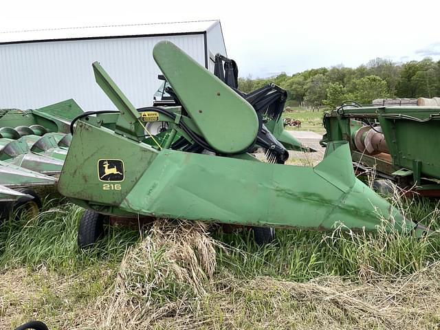 Image of John Deere 216 equipment image 4