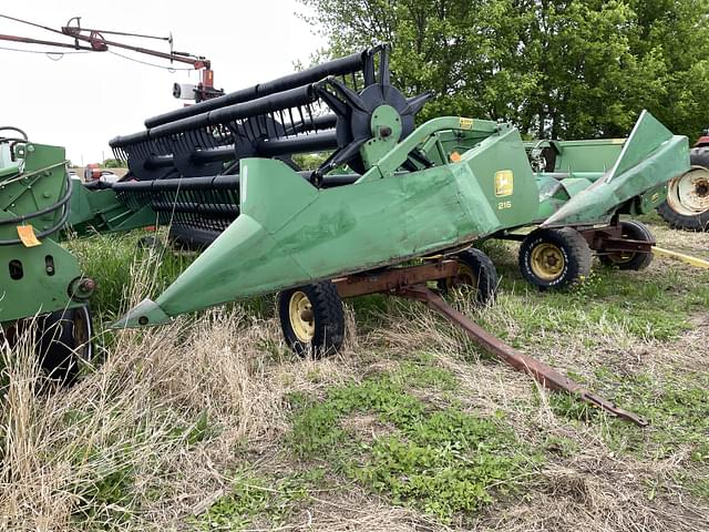Image of John Deere 216 equipment image 2