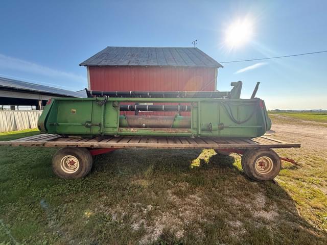Image of John Deere 216 equipment image 2
