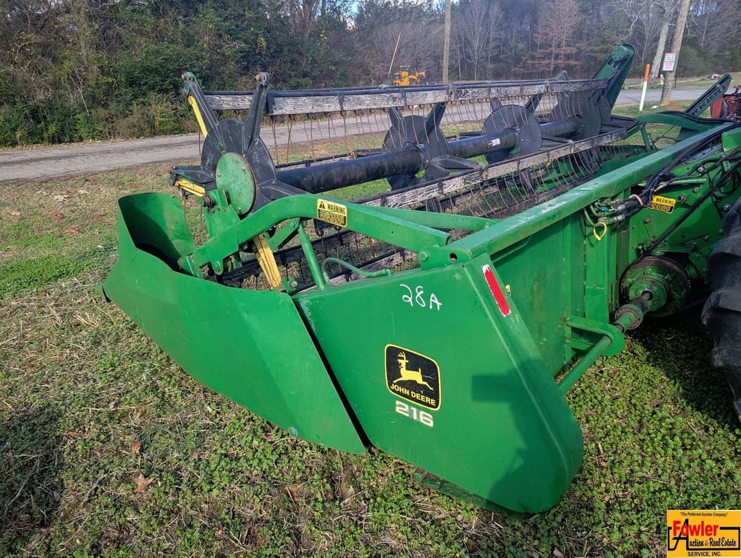 Image of John Deere 216 Image 0