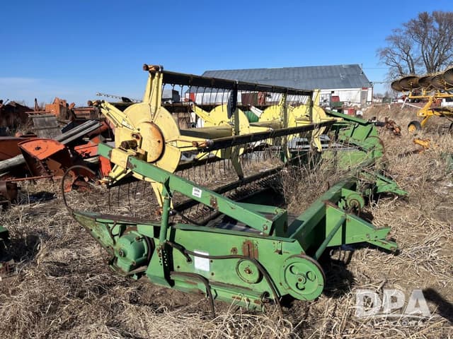Image of John Deere 216 equipment image 1