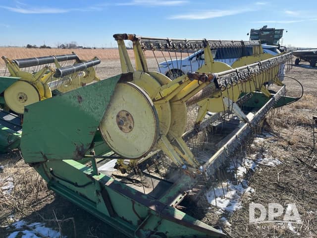 Image of John Deere 216 equipment image 4