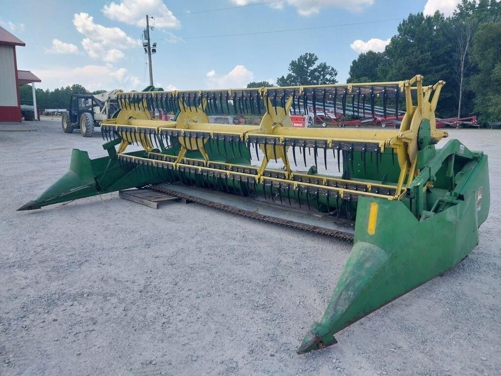 Image of John Deere 216 Primary image