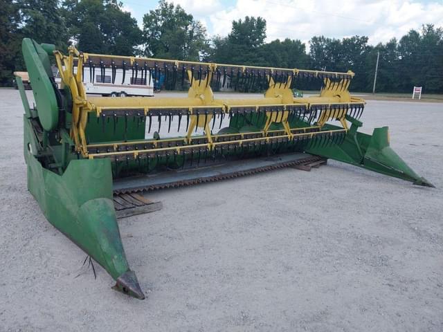 Image of John Deere 216 equipment image 2